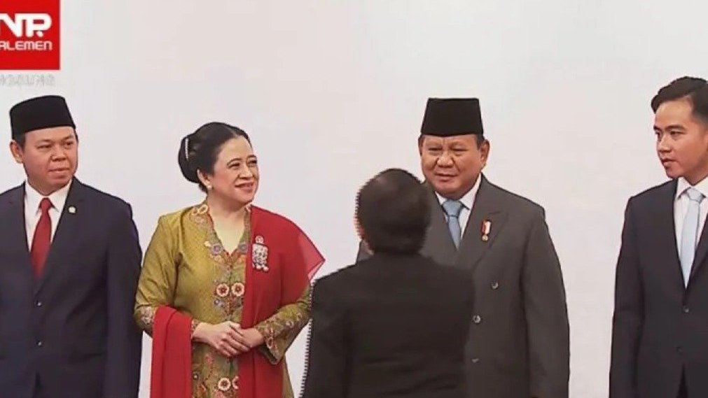 Puan Pakai Kebaya Hokokai Bermotif Parang di Sidang Tahunan MPR Puan Pakai Kebaya Hokokai Bermotif Parang di Sidang Tahunan MPR