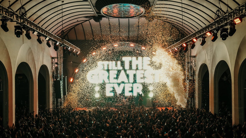 Di Hadapan 2.000 Penonton, Elephant Kind Pulang ke Indonesia