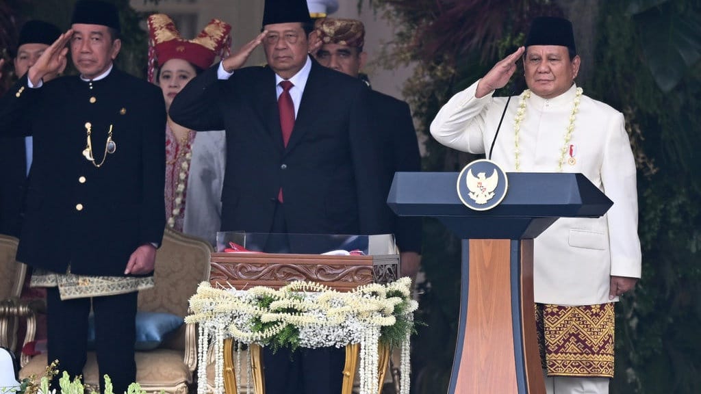SBY dan Jokowi Resmi Hadiri Perayaan HUT Ke-80 RI di Istana SBY dan Jokowi Resmi Hadiri Perayaan HUT Ke-80 RI di Istana
