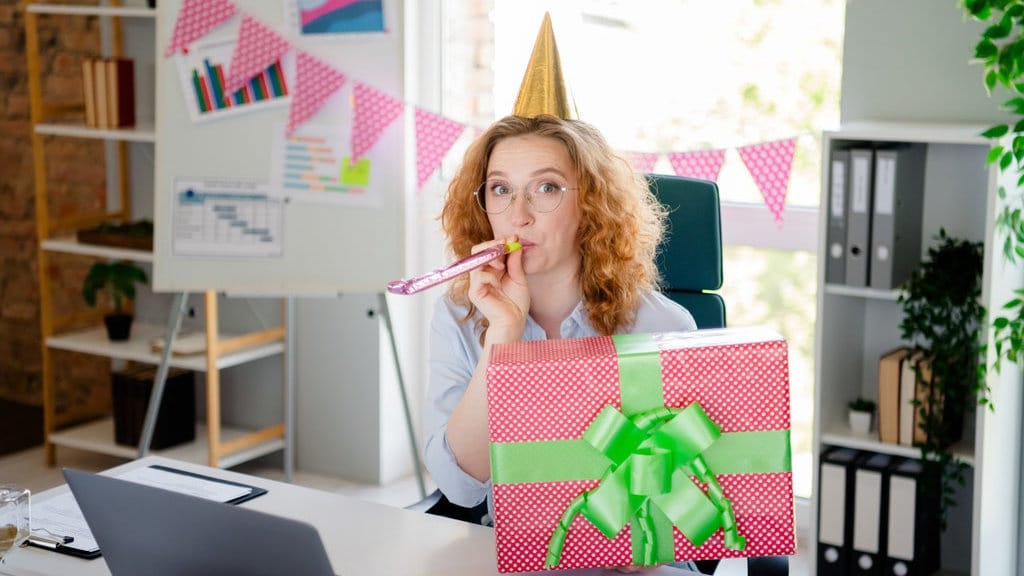 100 Contoh Ucapan Selamat Ulang Tahun untuk Atasan yang Bermakna