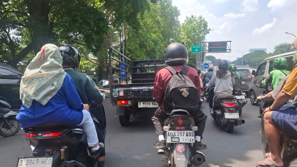 Macet Panjang Membentang, Apa Solusi untuk Jalan TB Simatupang?