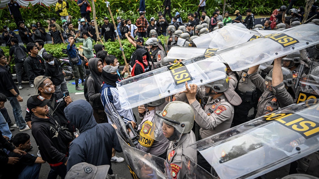 Berapa Orang Ditangkap Usai Demo DPR & Apakah Sudah Dibebaskan?