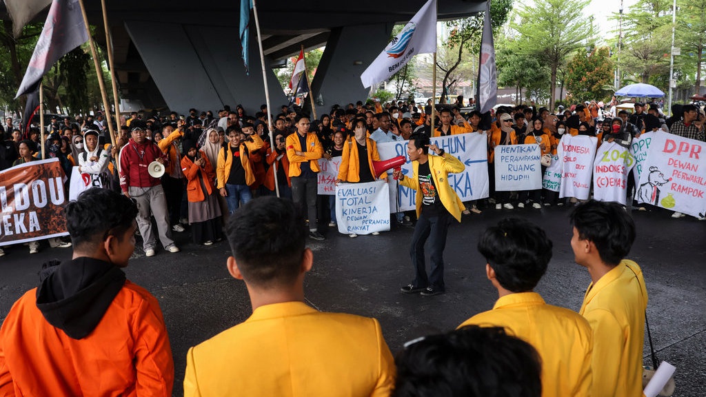 Adakah Demo Hari Ini di Madura, Bali, & Makassar? Cek Infonya Adakah Demo Hari Ini di Madura, Bali, & Makassar? Cek Infonya