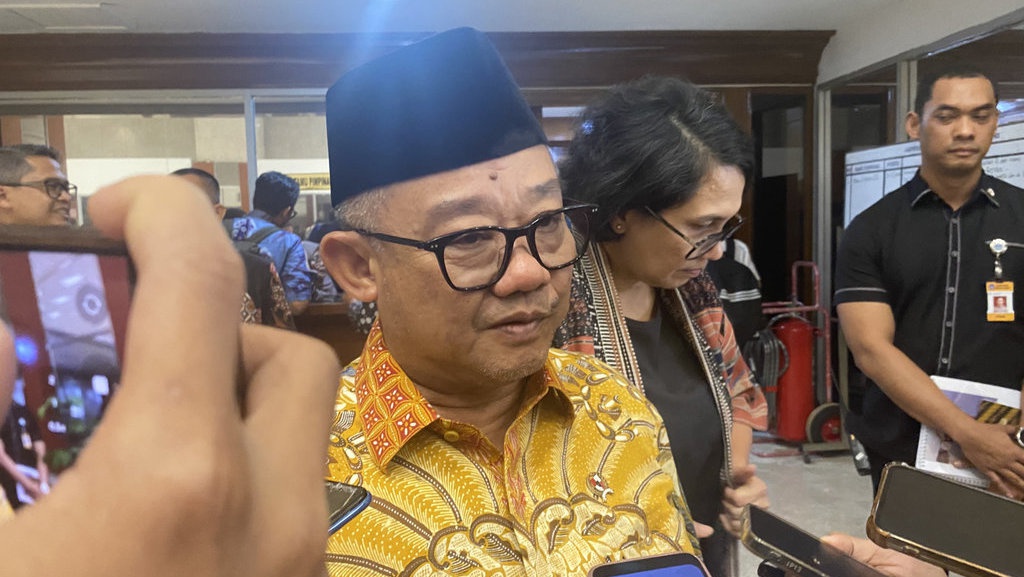 Mendikdasmen Minta Guru Awasi Ketat Siswa Agar Tak Ikut Demo Mendikdasmen Minta Guru Awasi Ketat Siswa Agar Tak Ikut Demo