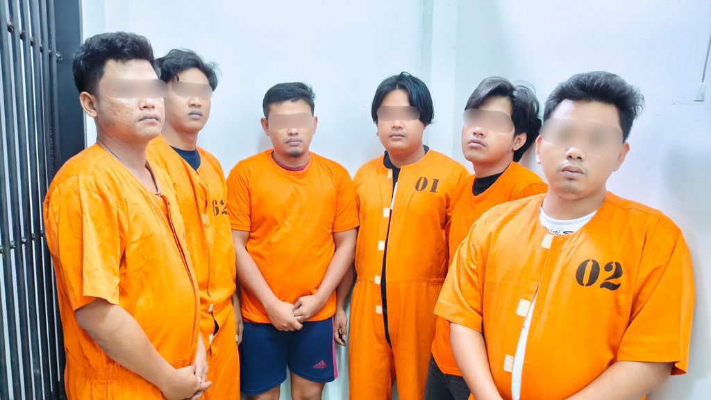 Enam Pelaku Pengeroyokan Sekuriti Bandara Ngurah Rai Ditangkap Enam Pelaku Pengeroyokan Sekuriti Bandara Ngurah Rai Ditangkap