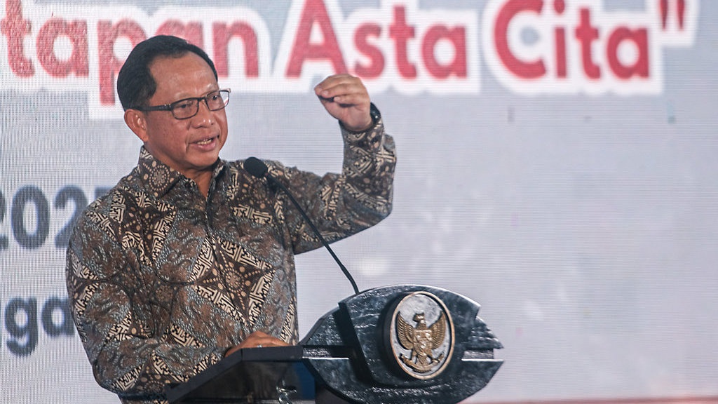 Tito Minta Pemerintah Daerah Setop Sementara Kegiatan Seremonial Tito Minta Pemerintah Daerah Setop Sementara Kegiatan Seremonial