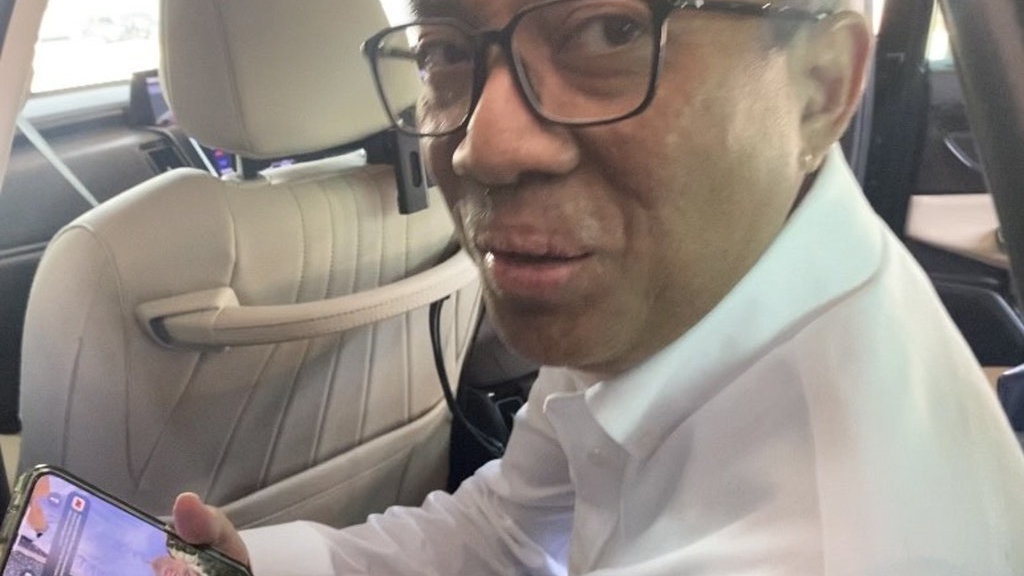 Mendikti Enggan Respons Rangkap Jabatan Badan Industri Mineral Mendikti Enggan Respons Rangkap Jabatan Badan Industri Mineral