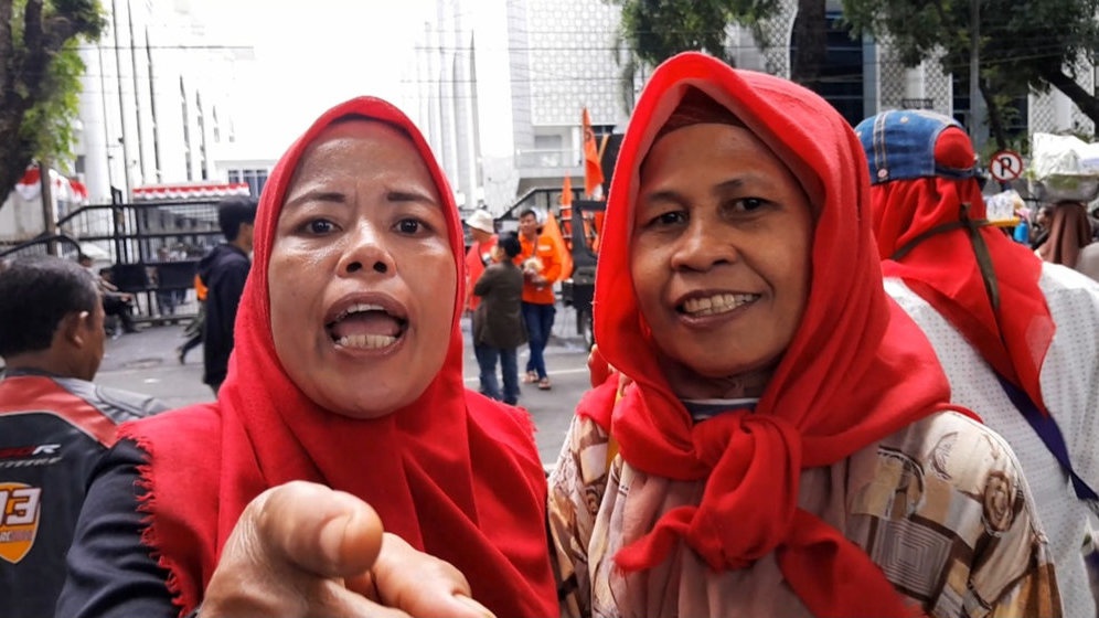 Demo Buruh di Sumut: Jijik Lihat Tingkah Anggota DPR dan Menteri Demo Buruh di Sumut: Jijik Lihat Tingkah Anggota DPR dan Menteri