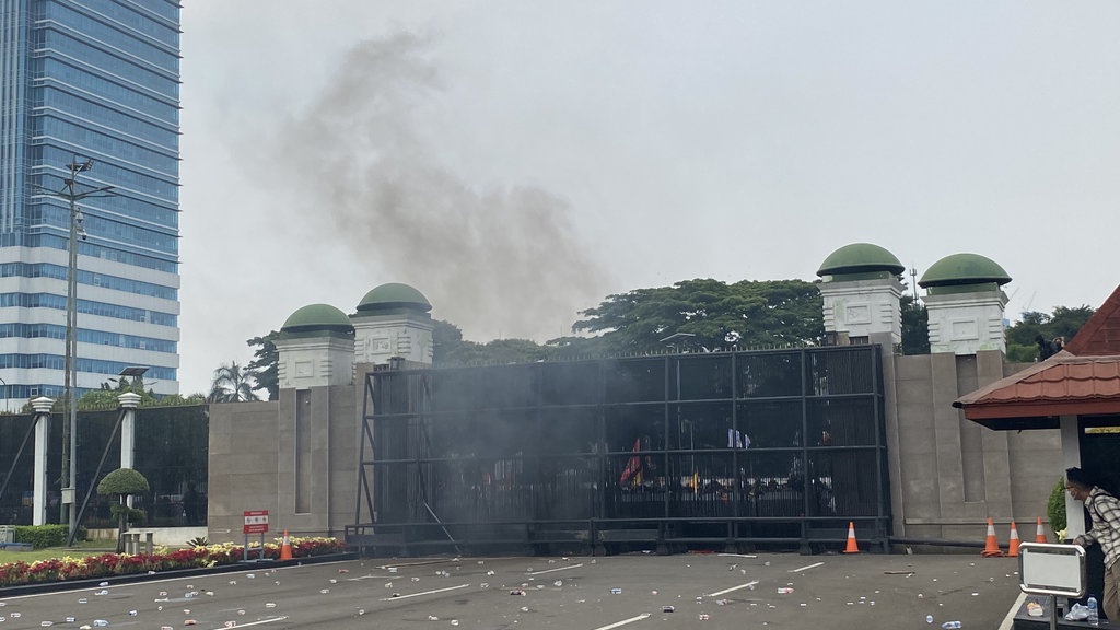 Usai Buruh, Giliran Mahasiswa Demo di Depan Gedung DPR Usai Buruh, Giliran Mahasiswa Demo di Depan Gedung DPR