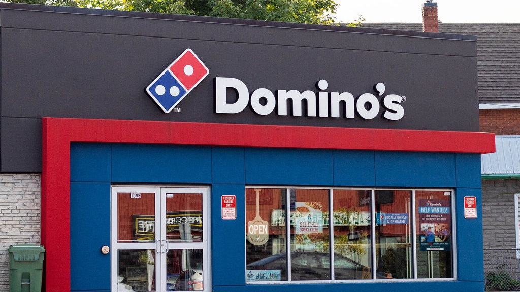 Domino's Pizza Tutup Ratusan Gerai, Rugi Tembus Rp39,48 Miliar Domino's Pizza Tutup Ratusan Gerai, Rugi Tembus Rp39,48 Miliar