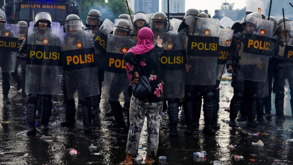 Arti Brave Pink, Hero Green, dan 17+8 yang Beredar di Medsos Arti Brave Pink, Hero Green, dan 17+8 yang Beredar di Medsos