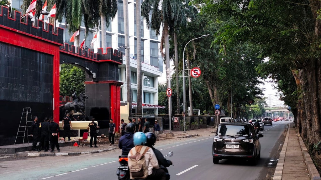 Minggu Sore, Mako Brimob Kwitang Masih Dijaga Ketat Minggu Sore, Mako Brimob Kwitang Masih Dijaga Ketat
