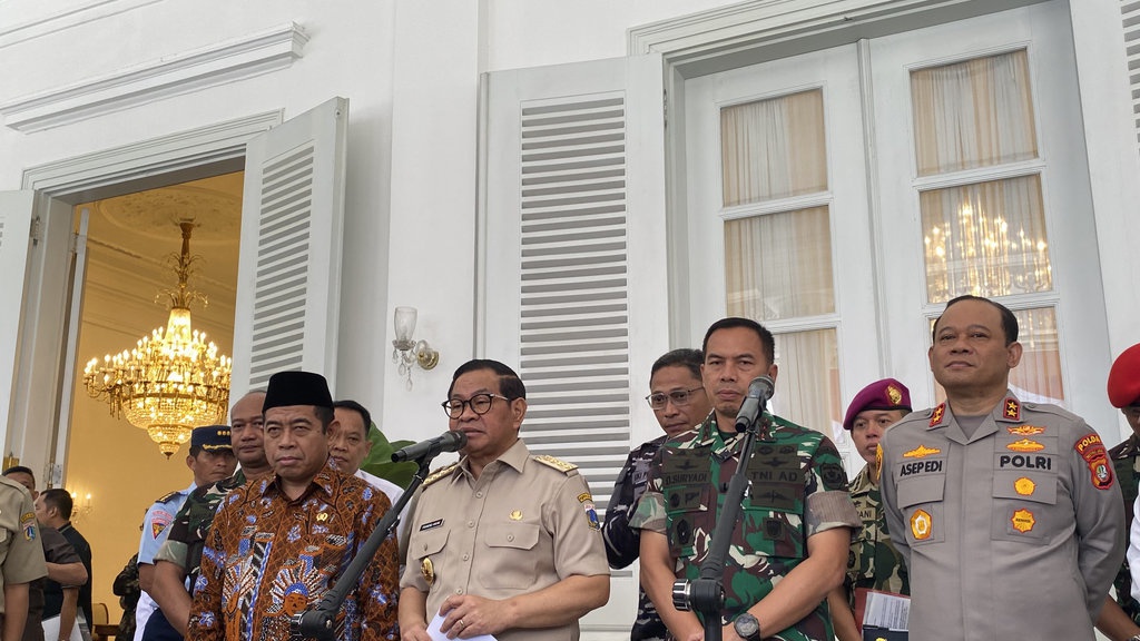 Polda Metro Jaya Tangkap 1.240 Orang Selama Aksi Demo Pekan Lalu Polda Metro Jaya Tangkap 1.240 Orang Selama Aksi Demo Pekan Lalu