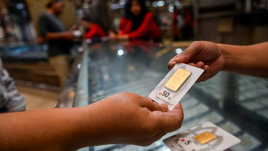 Emas Antam Rekor Lagi Hari Ini, Naik Jadi Rp2.284.000 per Gram Emas Antam Rekor Lagi Hari Ini, Naik Jadi Rp2.284.000 per Gram