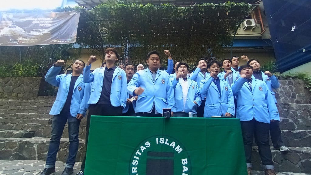 Tindakan Represif Polisi ke Kampus Unisba & Unpas Langgar Hukum Tindakan Represif Polisi ke Kampus Unisba & Unpas Langgar Hukum