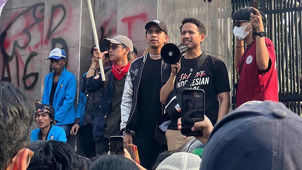 Profil Andovi-Jovial & Peran di 17+8 Tuntutan Rakyat Profil Andovi-Jovial & Peran di 17+8 Tuntutan Rakyat