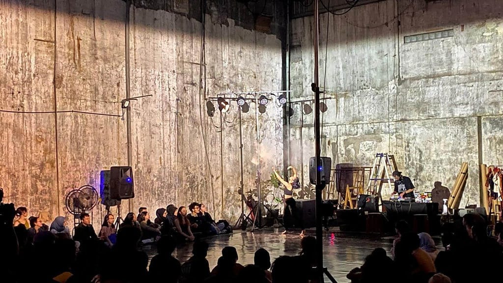 Membaca Tarian, Menubuhkan Ingatan Membaca Tarian, Menubuhkan Ingatan