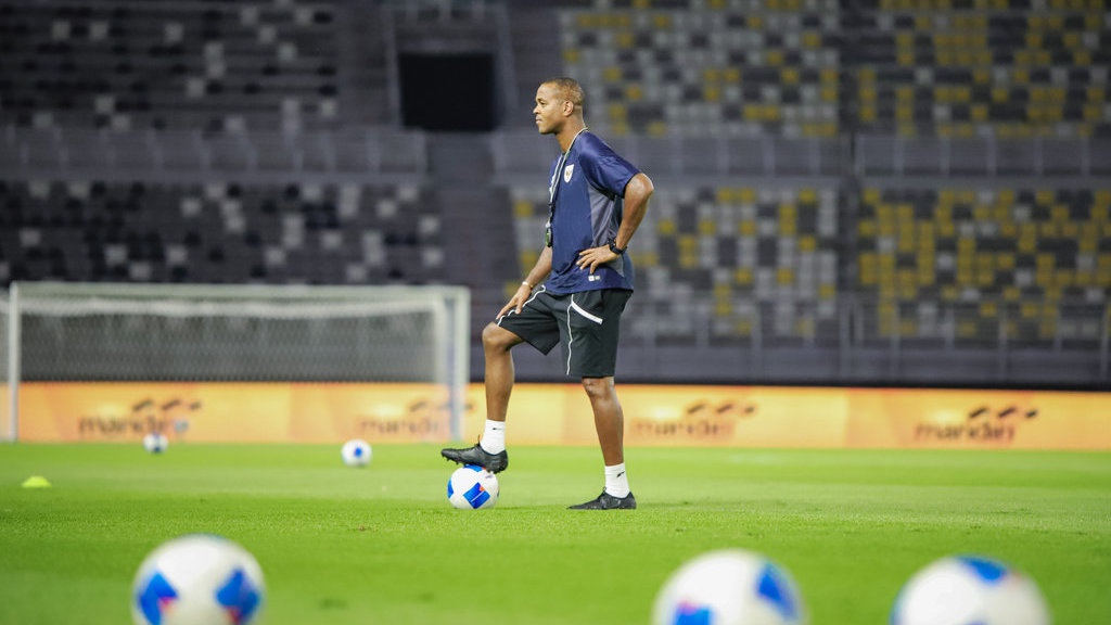 Siapa Pelatih Timnas Jika Kluivert Out & Apa STY Bisa Kembali? Siapa Pelatih Timnas Jika Kluivert Out & Apa STY Bisa Kembali?