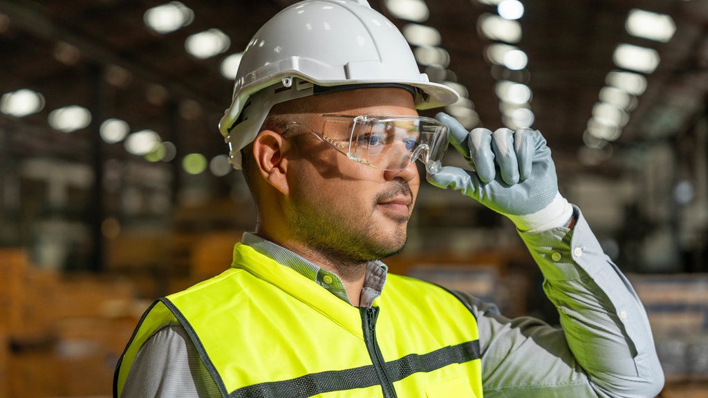 Rekomendasi Kacamata Goggle Terbaik untuk Demo dan Harganya Rekomendasi Kacamata Goggle Terbaik untuk Demo dan Harganya