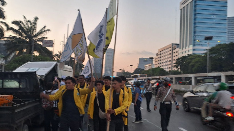 BEM SI Gelar Demo di DPR, Desak Lekas Sahkan RUU Perampasan Aset BEM SI Gelar Demo di DPR, Desak Lekas Sahkan RUU Perampasan Aset