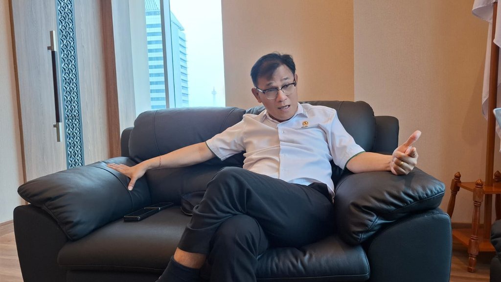 Budiman Sudjatmiko dan Jalan Panjang Pengentasan Kemiskinan