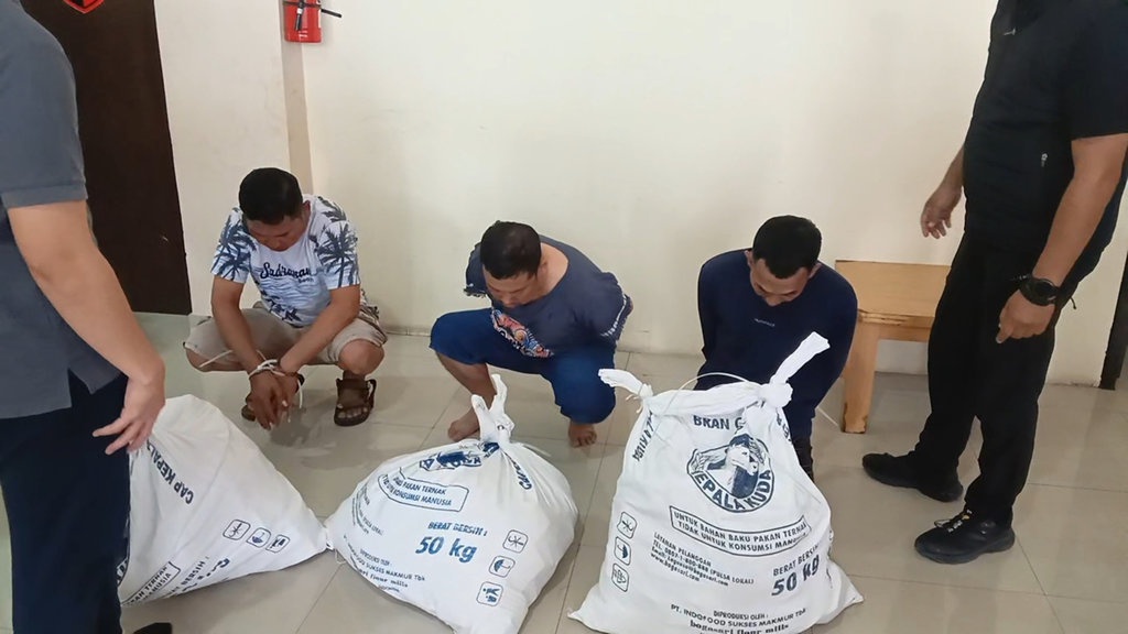 Sopir Bank Jateng Bawa Kabur Rp10 M, Tertangkap di Gunung Kidul Sopir Bank Jateng Bawa Kabur Rp10 M, Tertangkap di Gunung Kidul