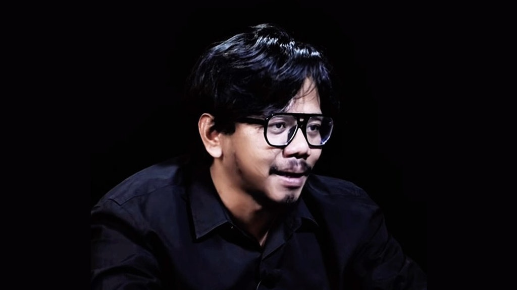 Profil Ferry Irwandi CEO Malaka Project, Rekam Jejak, & Karier Profil Ferry Irwandi CEO Malaka Project, Rekam Jejak, & Karier