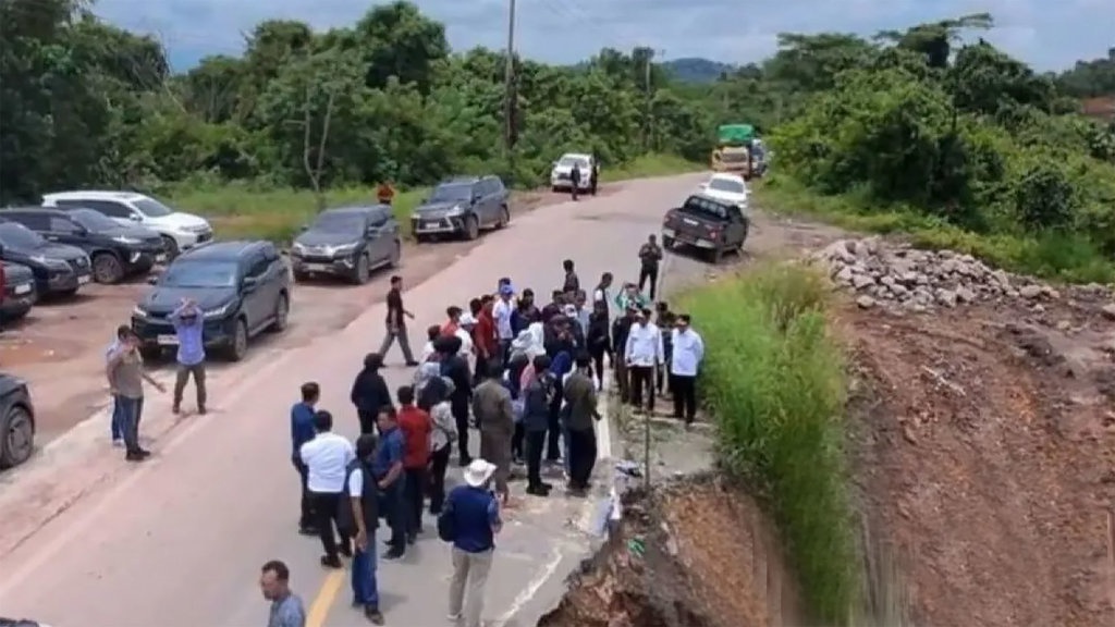 Jalan Nasional Rusak, Gubernur Kaltim Ancam Hentikan Tambang Jalan Nasional Rusak, Gubernur Kaltim Ancam Hentikan Tambang