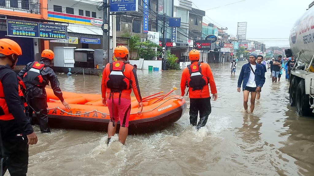 Banjir di Bali Rendam Sejumlah Lokasi dan Sebabkan 2 Ruko Ambruk