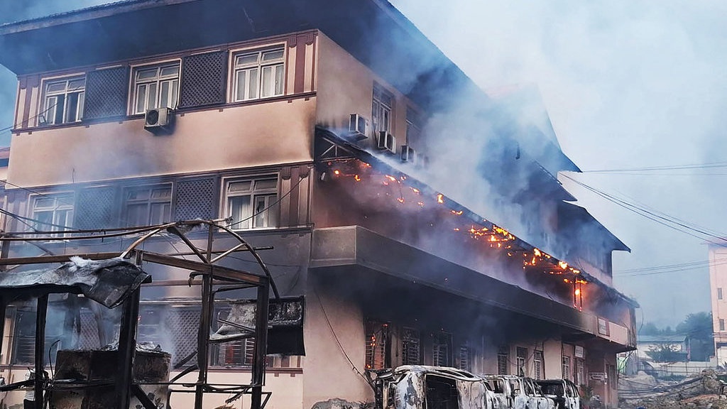 Update Nepal, Militer Perpanjang Jam Malam Imbas Demo Update Nepal, Militer Perpanjang Jam Malam Imbas Demo