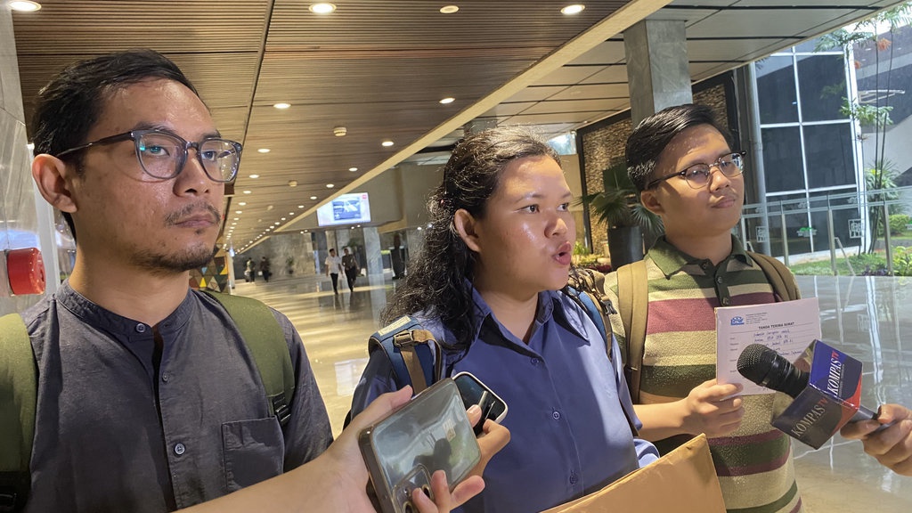 ICW Tagih Transparansi Rincian Gaji dan Tunjangan DPR ICW Tagih Transparansi Rincian Gaji dan Tunjangan DPR