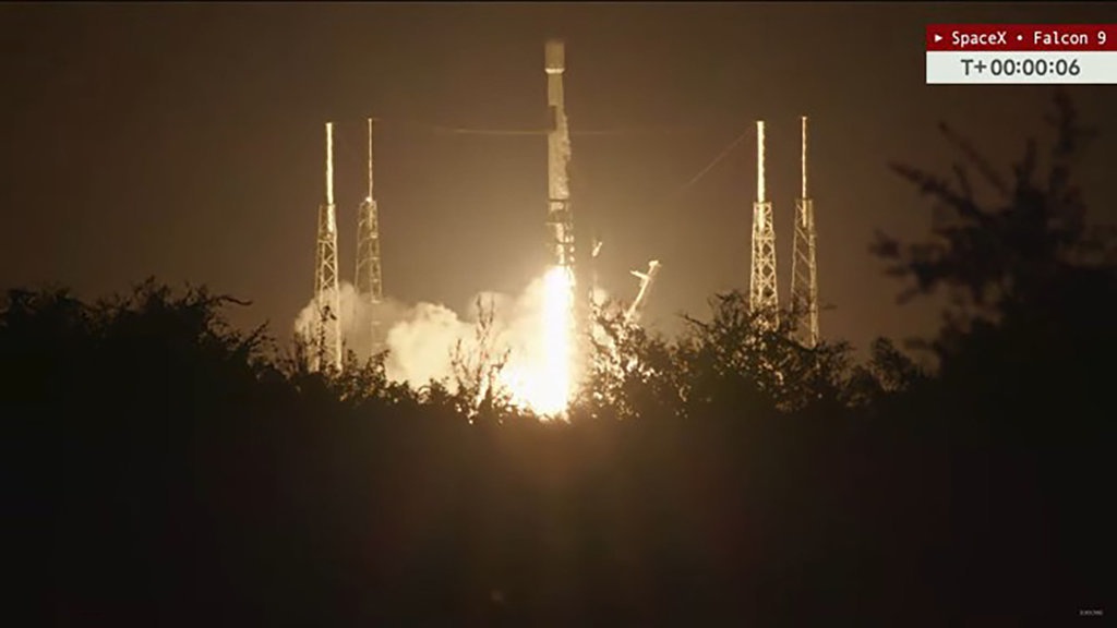 Dibantu SpaceX, Satelit Nusantara 5 Berhasil Mengangkasa