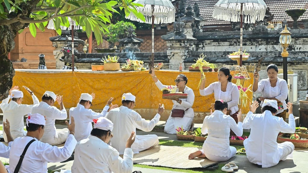 Kalender Bali Oktober 2025 dan Daftar Hari Peringatan