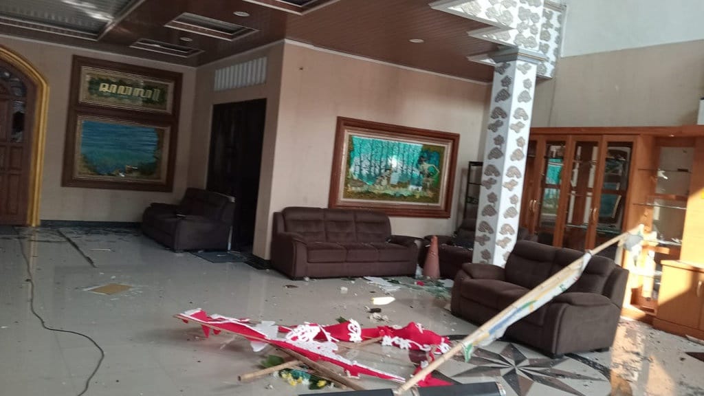 Kerugian Barang Rusak Akibat Ricuh di DPRD Cirebon Capai Rp2,4 M Kerugian Barang Rusak Akibat Ricuh di DPRD Cirebon Capai Rp2,4 M