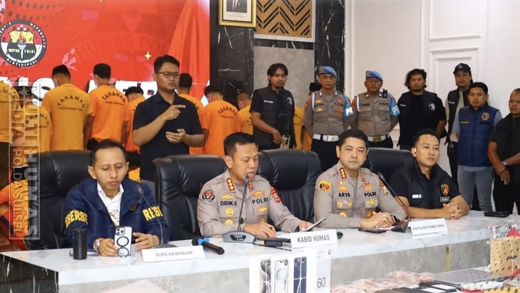 Hasil Jarahan ATM di DPRD Makassar Dipakai Beli Motor-iPhone