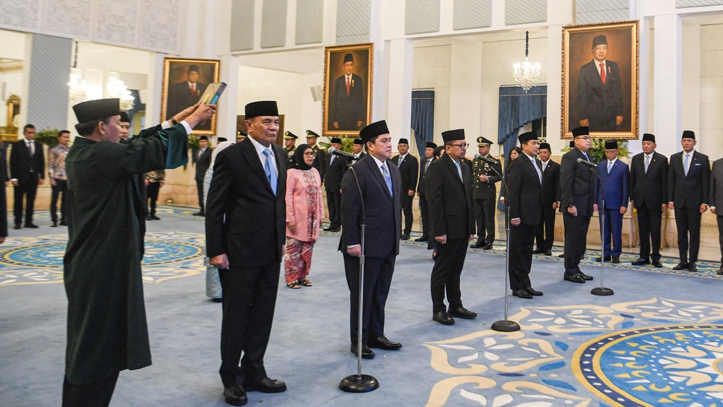 Tambal-Sulam Kabinet Prabowo dan Kesan Reshuffle Dadakan Tambal-Sulam Kabinet Prabowo dan Kesan Reshuffle Dadakan