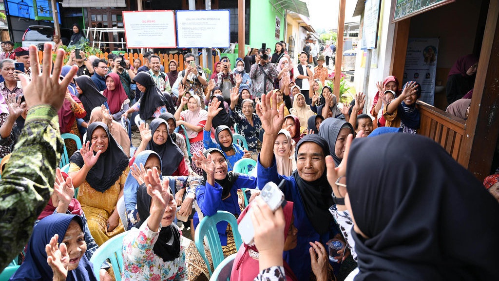 Uji Coba Digitalisasi Bansos di Banyuwangi: Lebih Tepat Sasaran