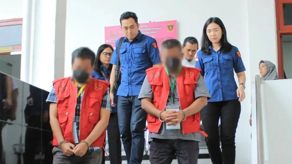 Kejaksaan Tahan 2 Tersangka Baru Korupsi Dana BOS SMAN 16 Medan Kejaksaan Tahan 2 Tersangka Baru Korupsi Dana BOS SMAN 16 Medan