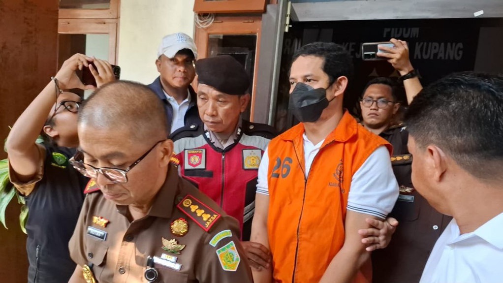 Eks Kapolres Ngada Divonis 19 Tahun Bui Kasus Pencabulan Anak Eks Kapolres Ngada Divonis 19 Tahun Bui Kasus Pencabulan Anak