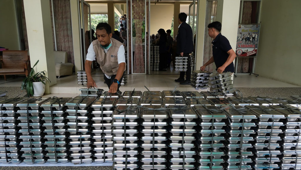 Bahaya Kesehatan Menu Ikan Hiu dan Keracunan Berulang pada MBG Bahaya Kesehatan Menu Ikan Hiu dan Keracunan Berulang pada MBG