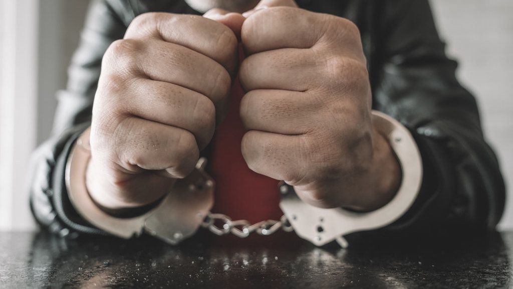 Polisi Tangkap 2 Remaja Hendak COD Tawuran di Jalanan Makassar Polisi Tangkap 2 Remaja Hendak COD Tawuran di Jalanan Makassar