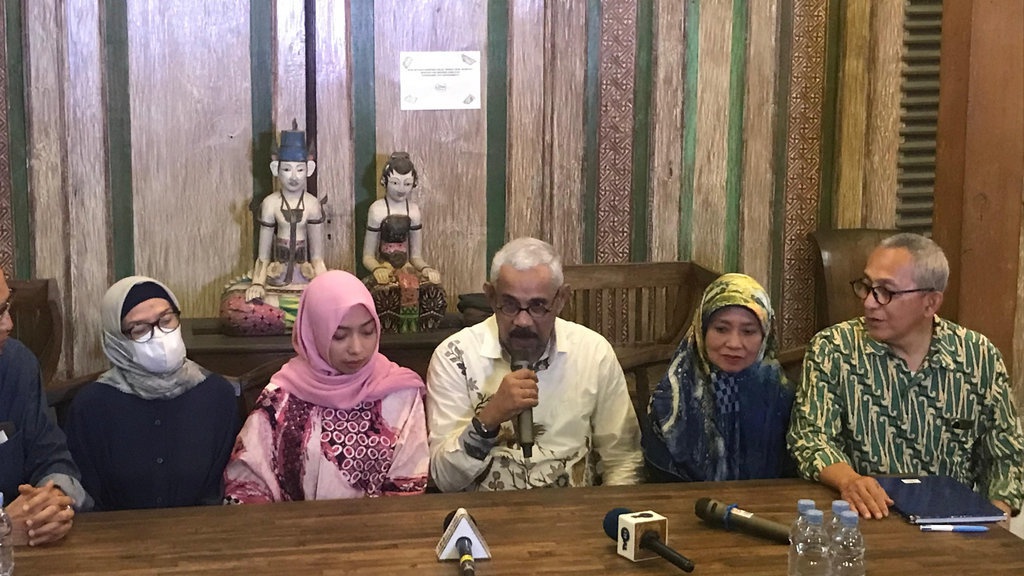 Polisi Didesak Dalami Sosok Bertemu Arya Daru sebelum Meninggal Polisi Didesak Dalami Sosok Bertemu Arya Daru sebelum Meninggal