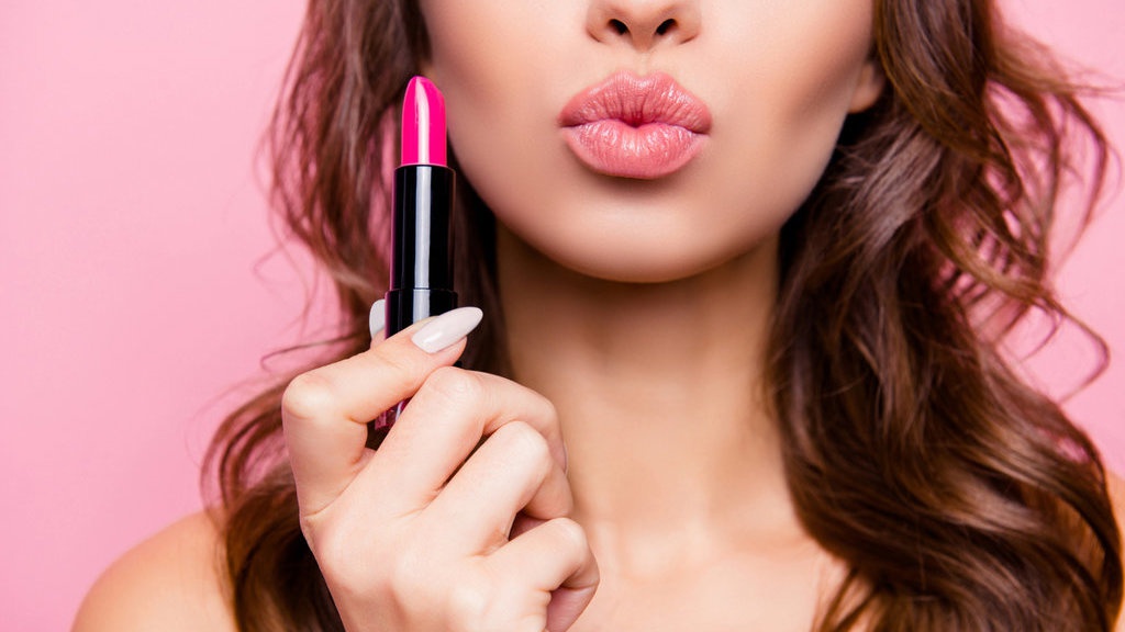 7 Rekomendasi Lipstik Tahan Lama & Murah Harga di Bawah 50 Ribu