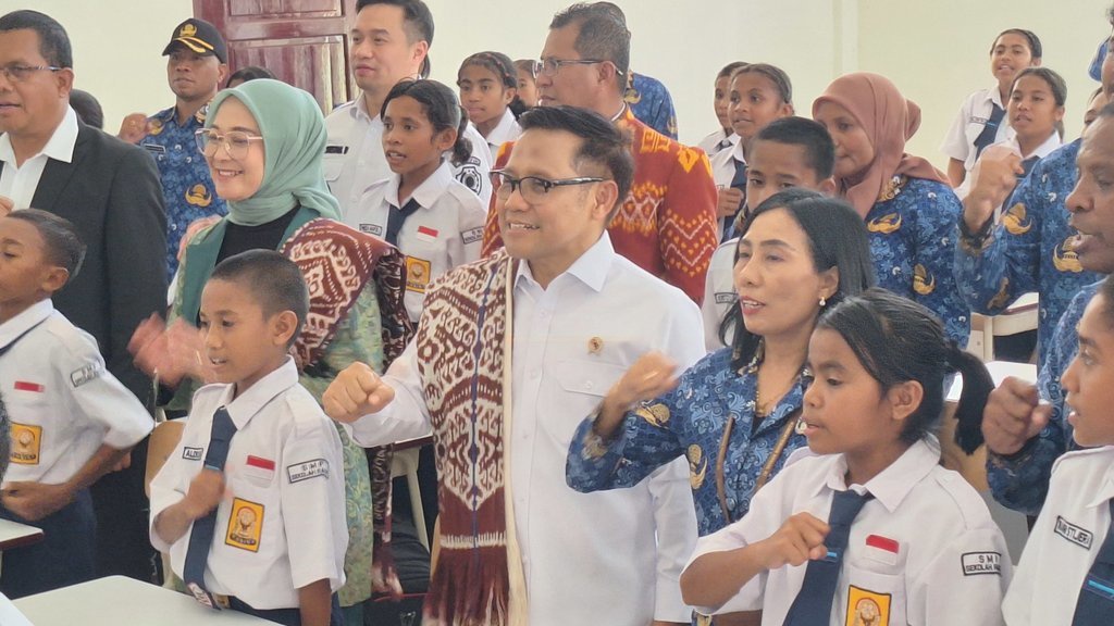 Cak Imin ke SPPG: Jangan Manfaatkan Celah Rugikan Penerima MBG Cak Imin ke SPPG: Jangan Manfaatkan Celah Rugikan Penerima MBG