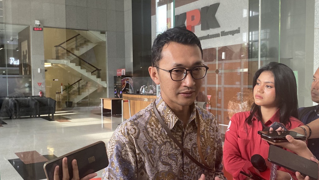 KPK Periksa Kabiro Humas Kemnaker Sebagai Saksi Kasus Noel KPK Periksa Kabiro Humas Kemnaker Sebagai Saksi Kasus Noel