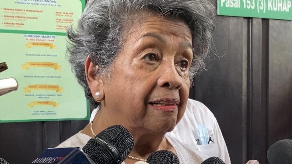 Ibunda Nadiem Singgung Hasto hingga Lembong usai Gugatan Ditolak Ibunda Nadiem Singgung Hasto hingga Lembong usai Gugatan Ditolak