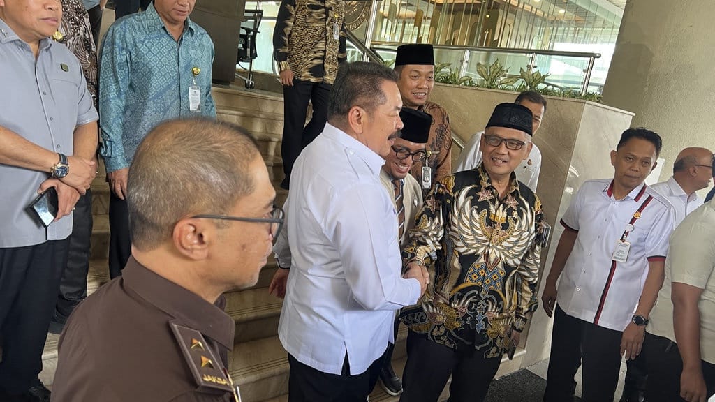 Menteri Haji Minta Pendampingan Jaksa Agung Cegah Korupsi Menteri Haji Minta Pendampingan Jaksa Agung Cegah Korupsi