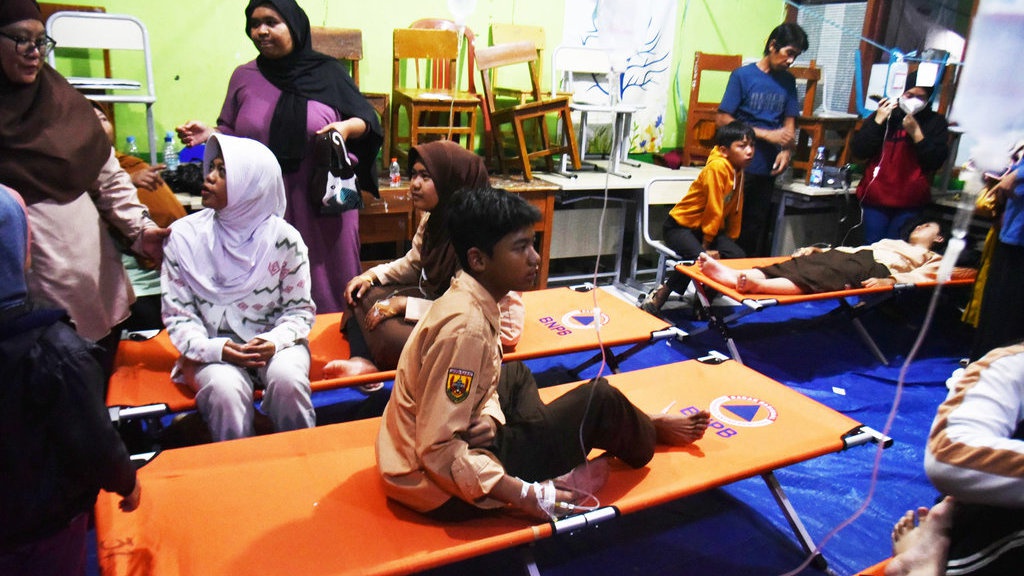 Anak Anggota DPRD Bandung Barat Ikut Jadi Korban Keracunan MBG Anak Anggota DPRD Bandung Barat Ikut Jadi Korban Keracunan MBG