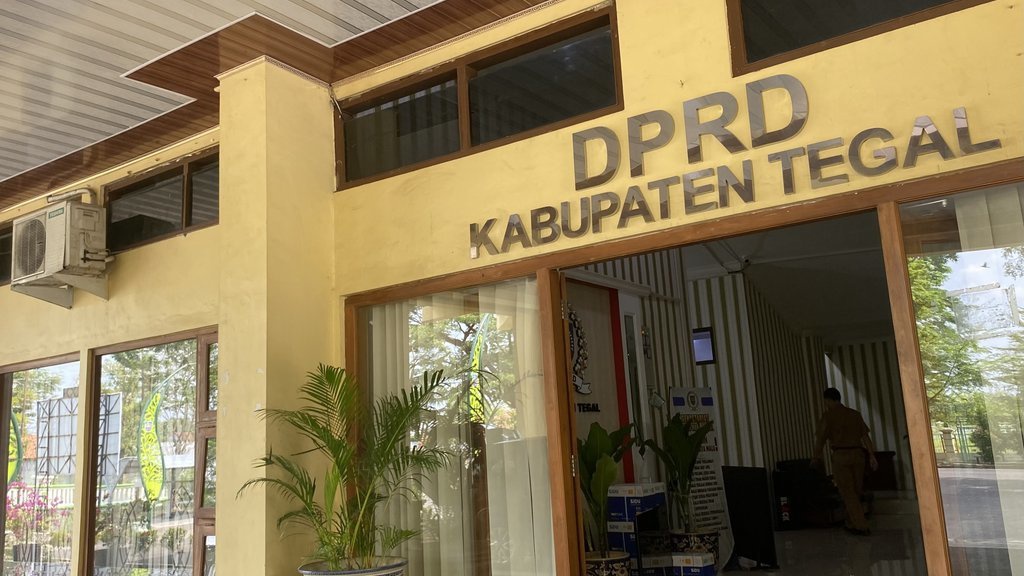Alasan Tunjangan Rumah DPRD Tegal Disebut Pemborosan Anggaran Alasan Tunjangan Rumah DPRD Tegal Disebut Pemborosan Anggaran
