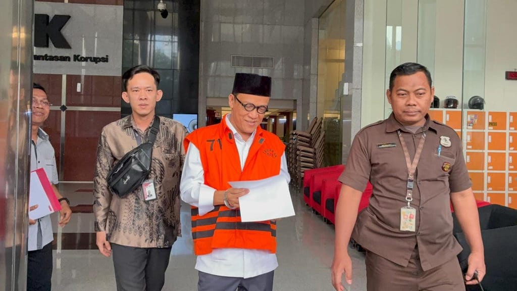 Eks Wamenaker Immanuel Klaim Tidak Ada Mobilnya yang Disita KPK Eks Wamenaker Immanuel Klaim Tidak Ada Mobilnya yang Disita KPK